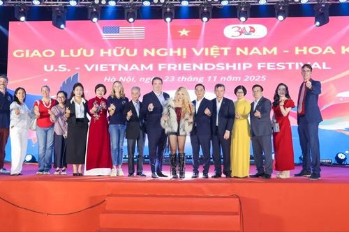Giao lưu hữu nghị Việt Nam – Hoa Kỳ