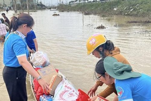 Những chuyến hàng kết nối nghĩa tình Đông và Tây Gia Lai
