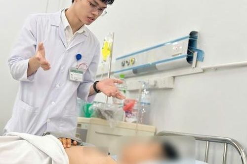 Vi phẫu hồi sinh cánh tay liệt sau tai nạn giao thông