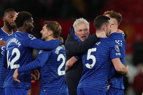 HLV Moyes và Everton đi vào lịch sử