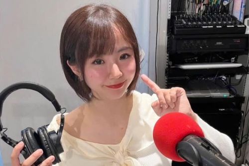 Nữ DJ kéo xích lô ở Nhật Bản