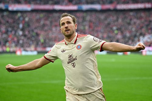 Kane dội gáo nước lạnh vào Barcelona