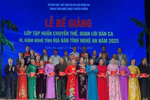 Thắp lửa sáng tác Ví, giặm từ lớp tập huấn năm 2025