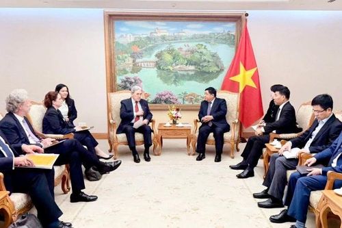 Phó Thủ tướng Nguyễn Chí Dũng tiếp Bộ trưởng Ngoại giao New Zealand Winston Peters