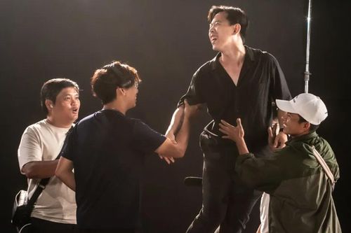 Đạo diễn Trần Thanh Huy làm phim về tình cha con và nghề xiếc