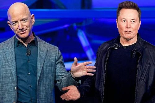 Elon Musk chế giễu Jeff Bezos là 'kẻ bắt chước'