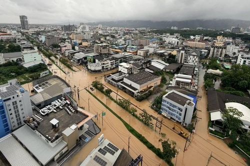 Hình ảnh ngập lụt nghiêm trọng ở Thái Lan