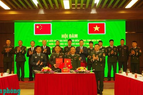 BĐBP tỉnh Điện Biên và BĐBP khu vực Mông Tự tăng cường hợp tác, giữ vững biên giới hòa bình, hữu nghị