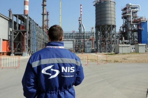 Nhà máy lọc dầu quan trọng của Serbia trước nguy cơ đóng cửa