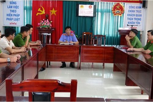 VKSND Khu vực 6 – Vĩnh Long tổ chức họp liên ngành trong giải quyết án