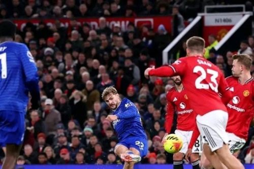 Pickford rực sáng, Man United thua 0-1 trước Everton