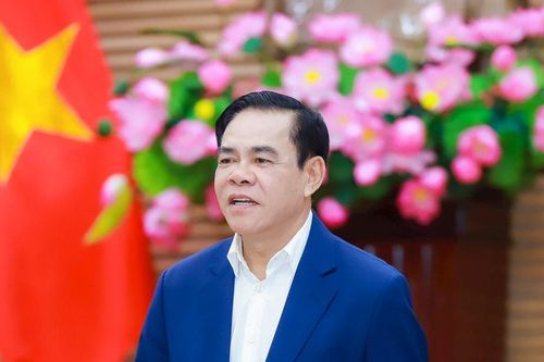 Chủ tịch UBND tỉnh Nghệ An Võ Trọng Hải chủ trì phiên họp thường kỳ của UBND tỉnh
