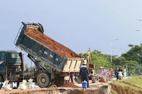 Khánh Hòa tập trung tái thiết mạng lưới hạ tầng giao thông bị thiệt hại sau lũ