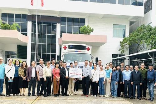 Lực lượng y tế chi viện cho Gia Lai và Lâm Đồng ứng phó dịch hậu lũ