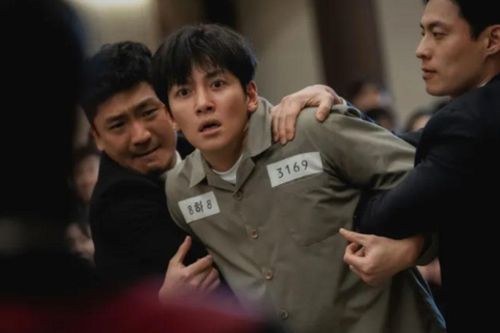 Ji Chang Wook - Diễn viên biến mọi bộ phim thành 'thể loại của chính mình'