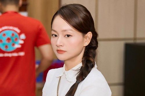 Xúc động với số tiền Lan Phương ủng hộ người dân vùng mưa lũ