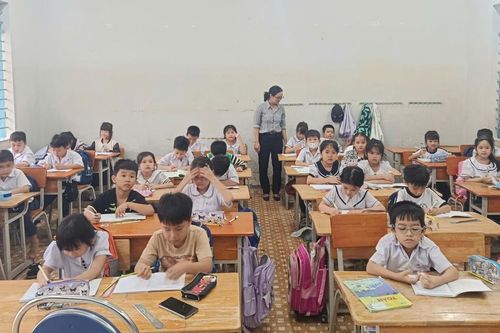 Khánh Hòa gượng dậy sau lũ