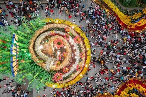 Đường hoa Nguyễn Huệ 2026 mở cửa đón khách 8 ngày
