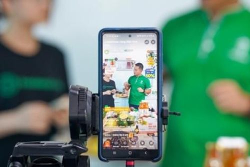 Thúc đẩy thương mại điện tử nhờ livestream và video ngắn