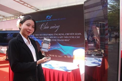 Nhiều sản phẩm công nghệ trưng bày tại Hội nghị 'Thúc đẩy hoạt động ứng dụng, chuyển giao, đổi mới sáng tạo và kết nối cung cầu công nghệ tỉnh Thanh Hóa'