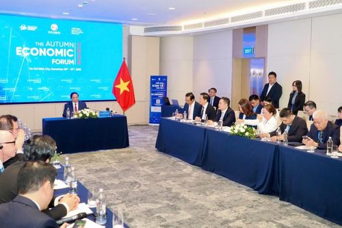 Thủ tướng tiếp lãnh đạo các tập đoàn, doanh nghiệp quốc tế trong lĩnh vực tài chính