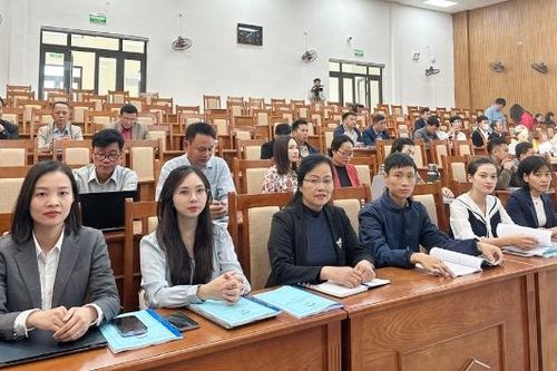 Bồi dưỡng nghiệp vụ cho cán bộ MTTQ, trưởng ban công tác mặt trận thôn, tổ dân phố