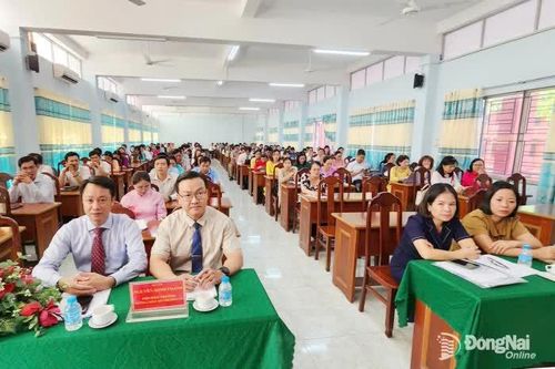 192 học viên tham gia Lớp bồi dưỡng chuyên viên chính và tương đương