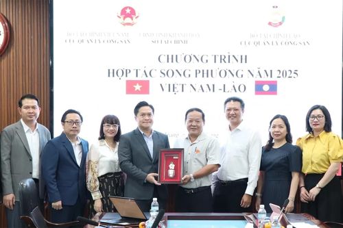 Đoàn công tác Bộ Tài chính Lào khảo sát và làm việc thực tế tại Khánh Hòa