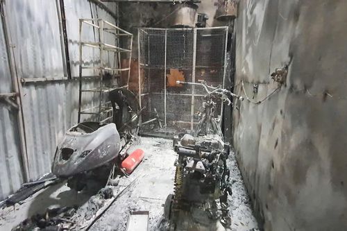 Cẩn trọng khi sửa xe máy bị ngập nước