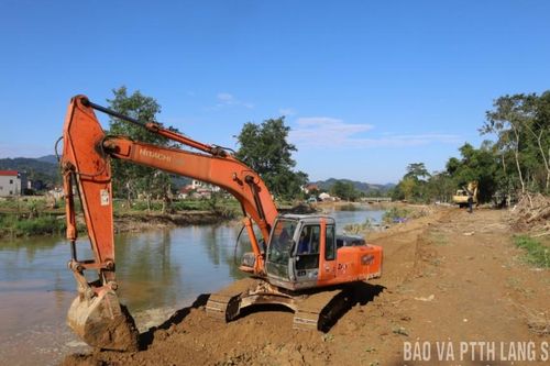 Đẩy nhanh tiến độ kè bờ sông Bắc Khê