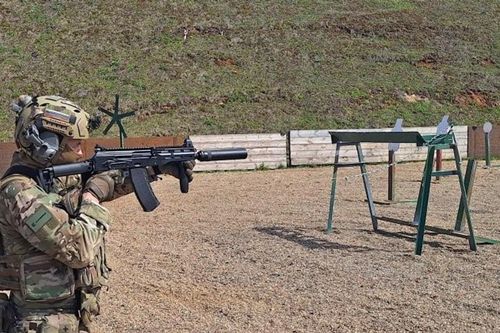 Kalashnikov hoàn tất hợp đồng AK-12, ra mắt AK-12K