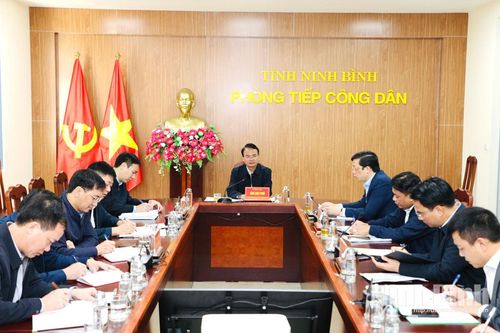 Đồng chí Bí thư Tỉnh ủy Đặng Xuân Phong tiếp công dân định kỳ tháng 11/2025