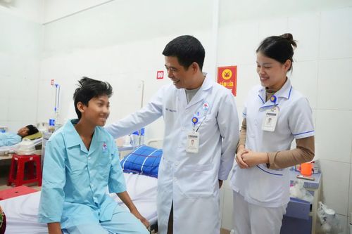 Cứu sống nam sinh bị đa chấn thương nguy kịch