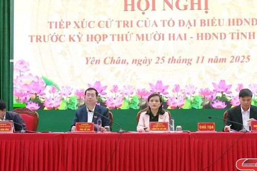 Đồng chí Chủ nhiệm UBKT Tỉnh ủy tiếp xúc cử tri xã Yên Châu trước Kỳ họp thứ mười hai, HĐND tỉnh khóa XV