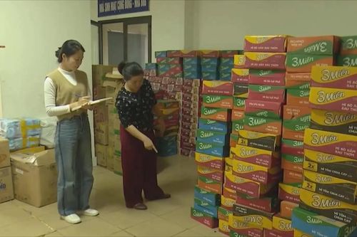 Hết lòng hỗ trợ đồng bào miền Trung
