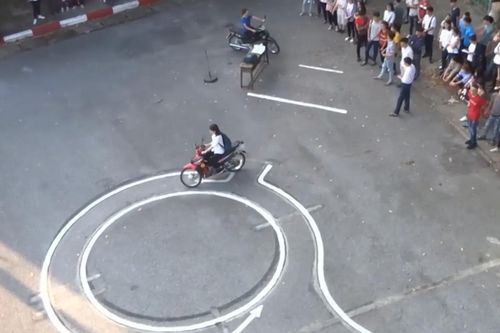 Đề xuất thi bằng lái xe máy thêm sa hình để tăng độ khó