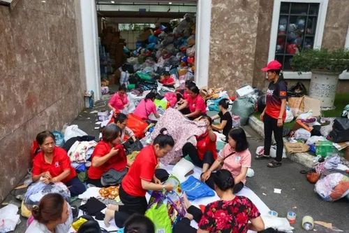 Hà Nội tiếp nhận gần 31 tỷ đồng ủng hộ đồng bào vùng mưa lũ