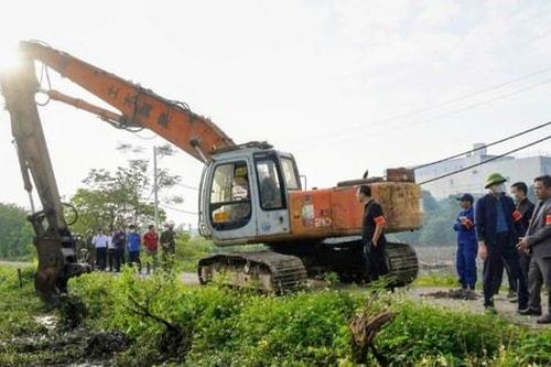 Xã Tây Phương cưỡng chế thu hồi đất dự án Cụm công nghiệp làng nghề Hữu Bằng