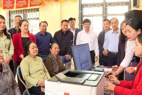 Hoài Đức ra mắt 5 điểm hỗ trợ thủ tục hành chính công trực tuyến