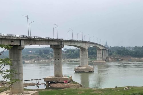 Không có chủ trương xây cầu Sông Lô mới