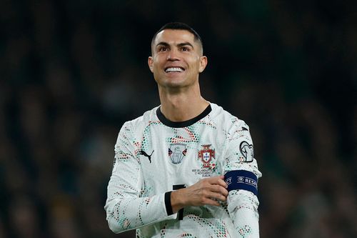 Án phạt của Ronaldo gây phẫn nộ