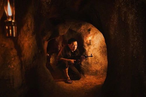 Vì sao Thái Hòa thua cuộc trước Tuấn Trần