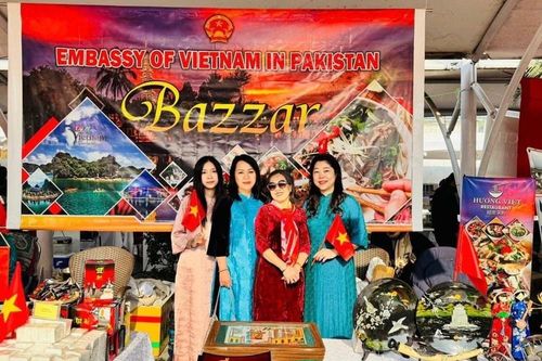 Lan tỏa văn hóa hóa Việt tại Hội chợ Từ thiện Bazaar 2025