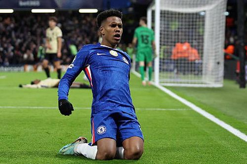 Sao trẻ Chelsea rực sáng trước Barca ở Champions League, được so sánh với huyền thoại MU