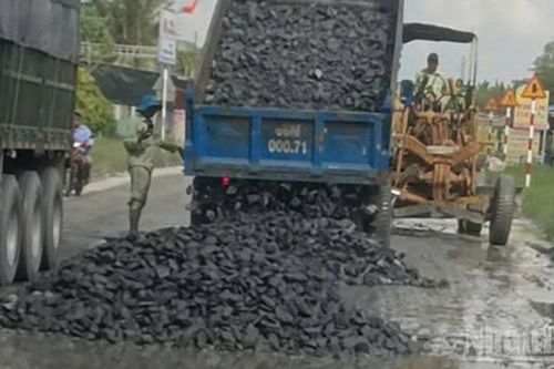 Đồng Tháp: Khắc phục các công trình đường bộ do ảnh hưởng mưa lũ