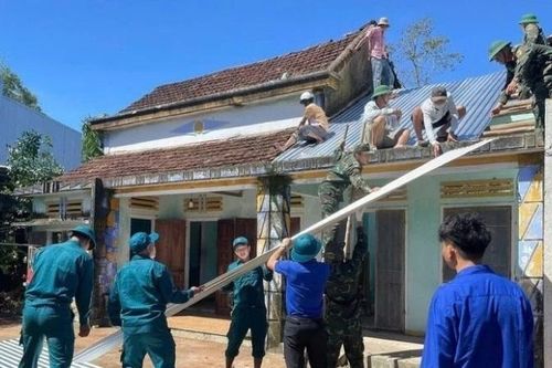 Khẩn trương khắc phục hậu quả mưa lũ, khôi phục kết cấu hạ tầng giao thông khu vực Nam Trung Bộ