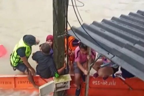 Thái Lan tuyên bố tình trạng khẩn cấp do lũ lụt