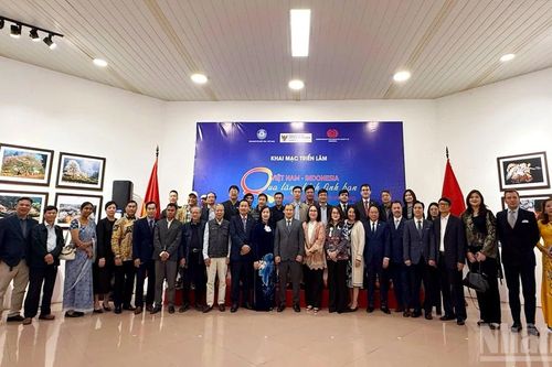 Vẻ đẹp và tình hữu nghị Việt Nam-Indonesia qua ảnh nghệ thuật