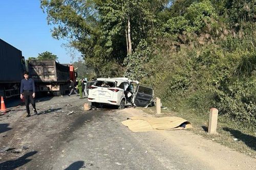 Lạng Sơn: Ô tô đi không đúng phần đường, dẫn đến tai nạn làm 4 người tử vong