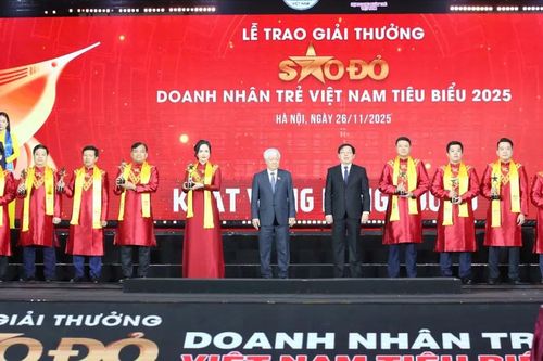 10 doanh nhân trẻ nhận Giải thưởng Sao Đỏ 2025